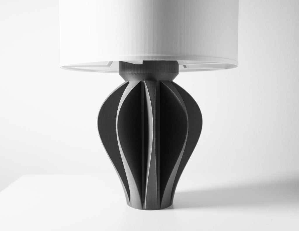 AKANI Lamp – Sculptural 3D Printed Table Lamp, Ambient Bedside Light, Matte Black PLA (etsy image id: 7865018484)