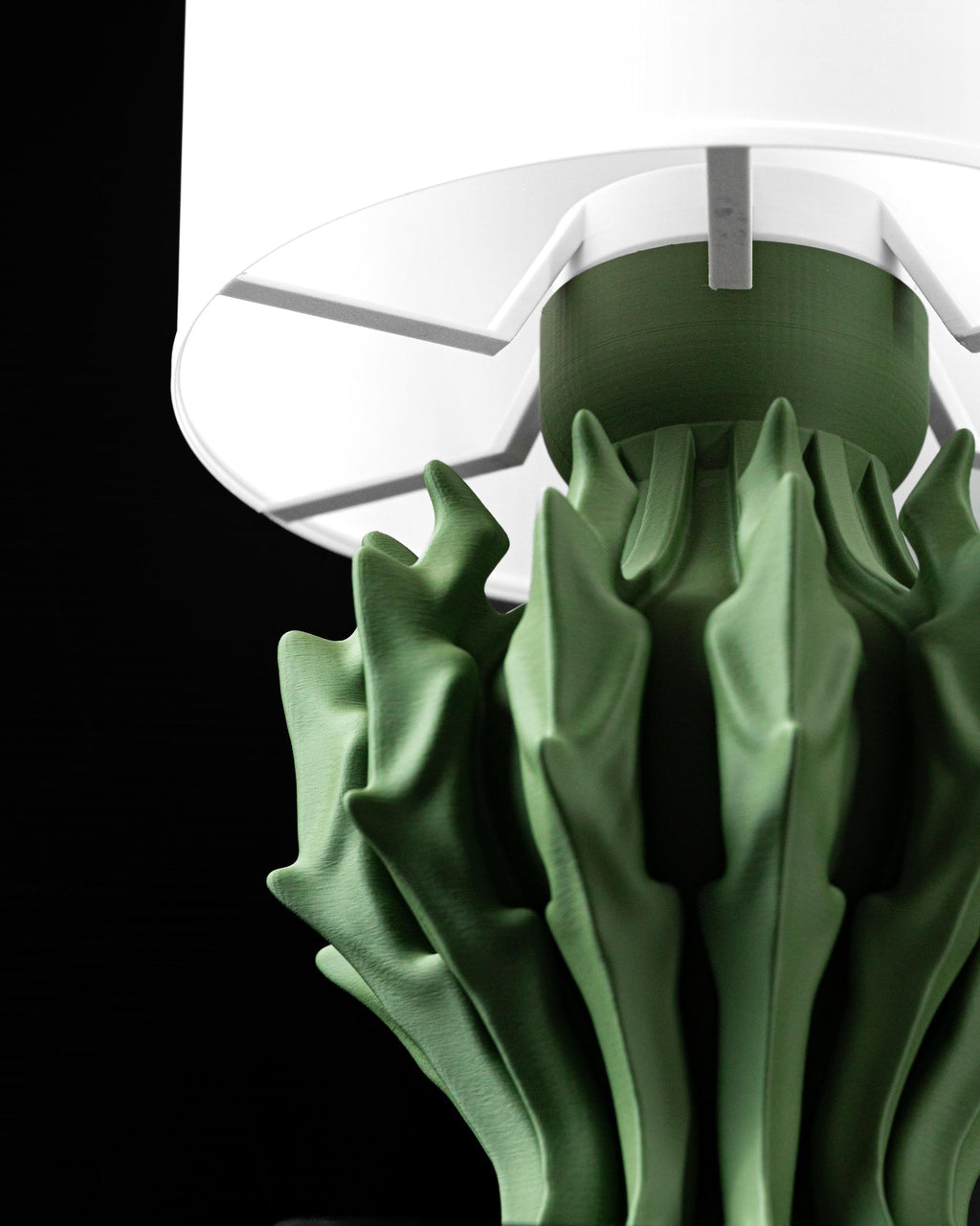 SHADE 3D Printed Leaf Lamp – Organic Nature Art Table Lamp, Forest Green (Bulb Included) (etsy image id: 7865275972)