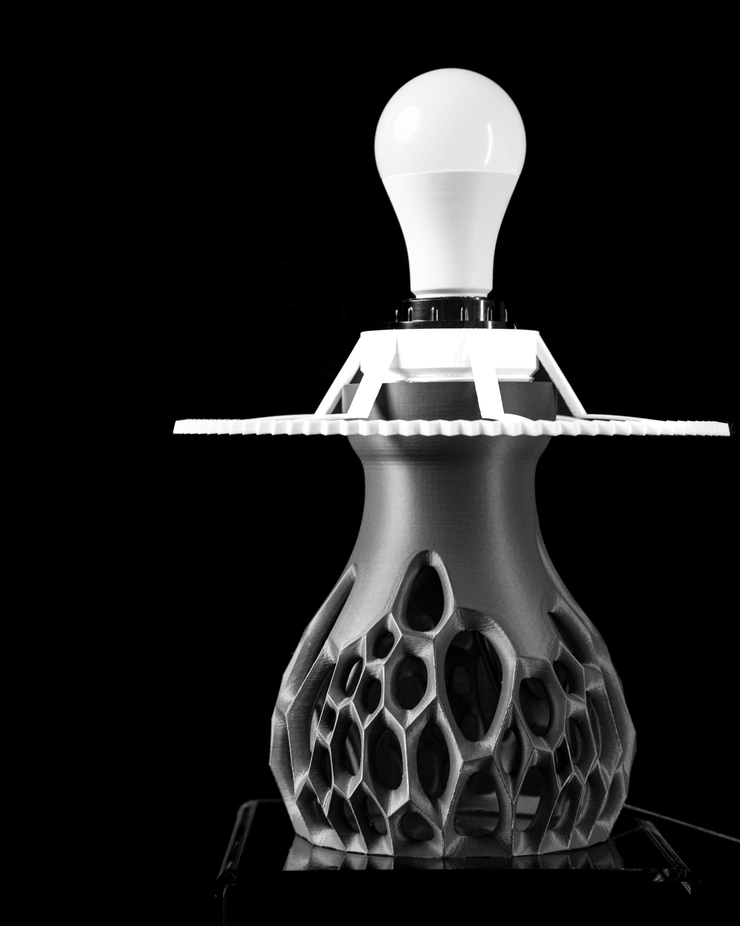VIRUS 01 - 3D Printed Honeycomb Lattice Table Lamp – Organic Cell Structure Bedside Light (etsy image id: 7865345036)