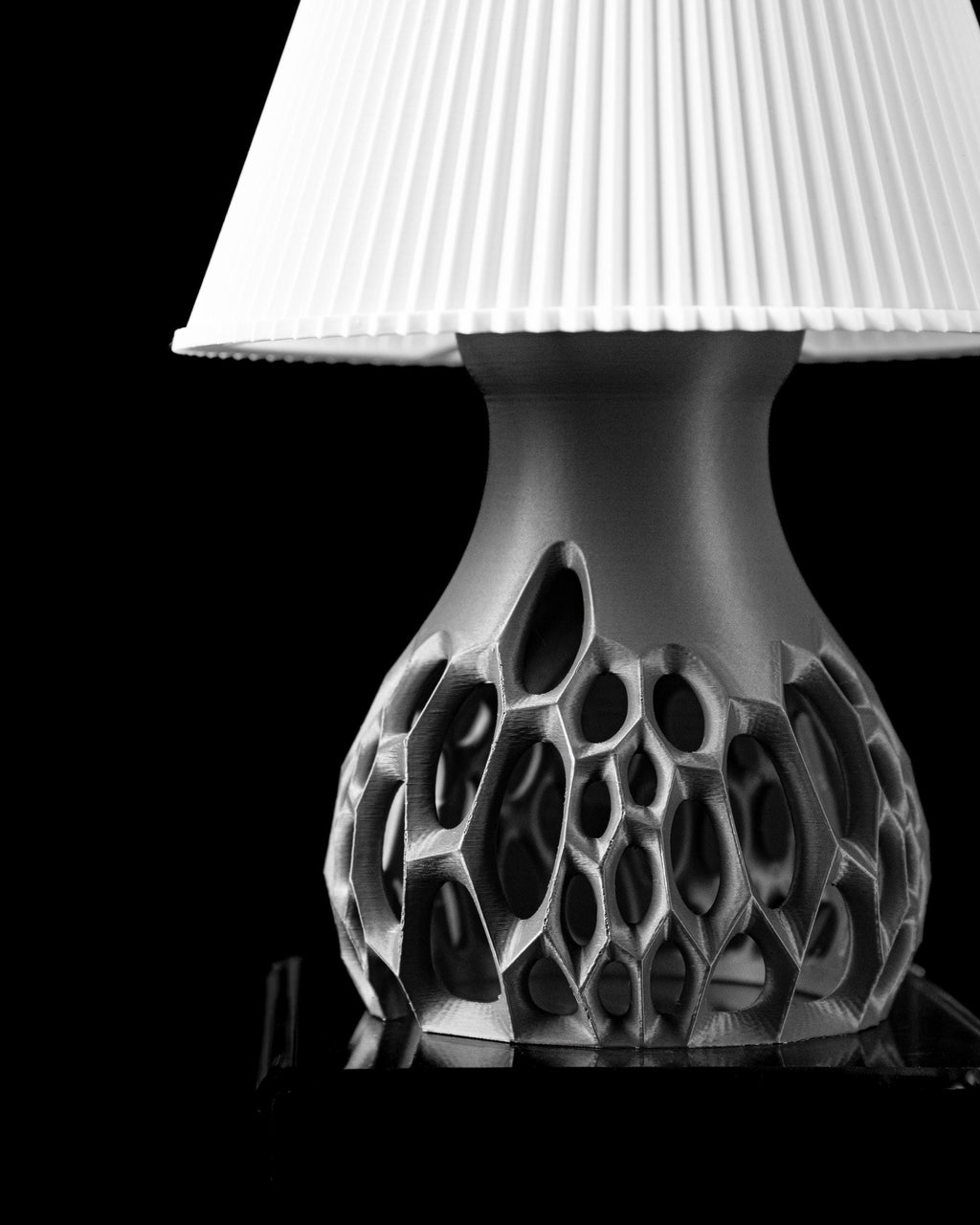 VIRUS 01 - 3D Printed Honeycomb Lattice Table Lamp – Organic Cell Structure Bedside Light (etsy image id: 7865345112)
