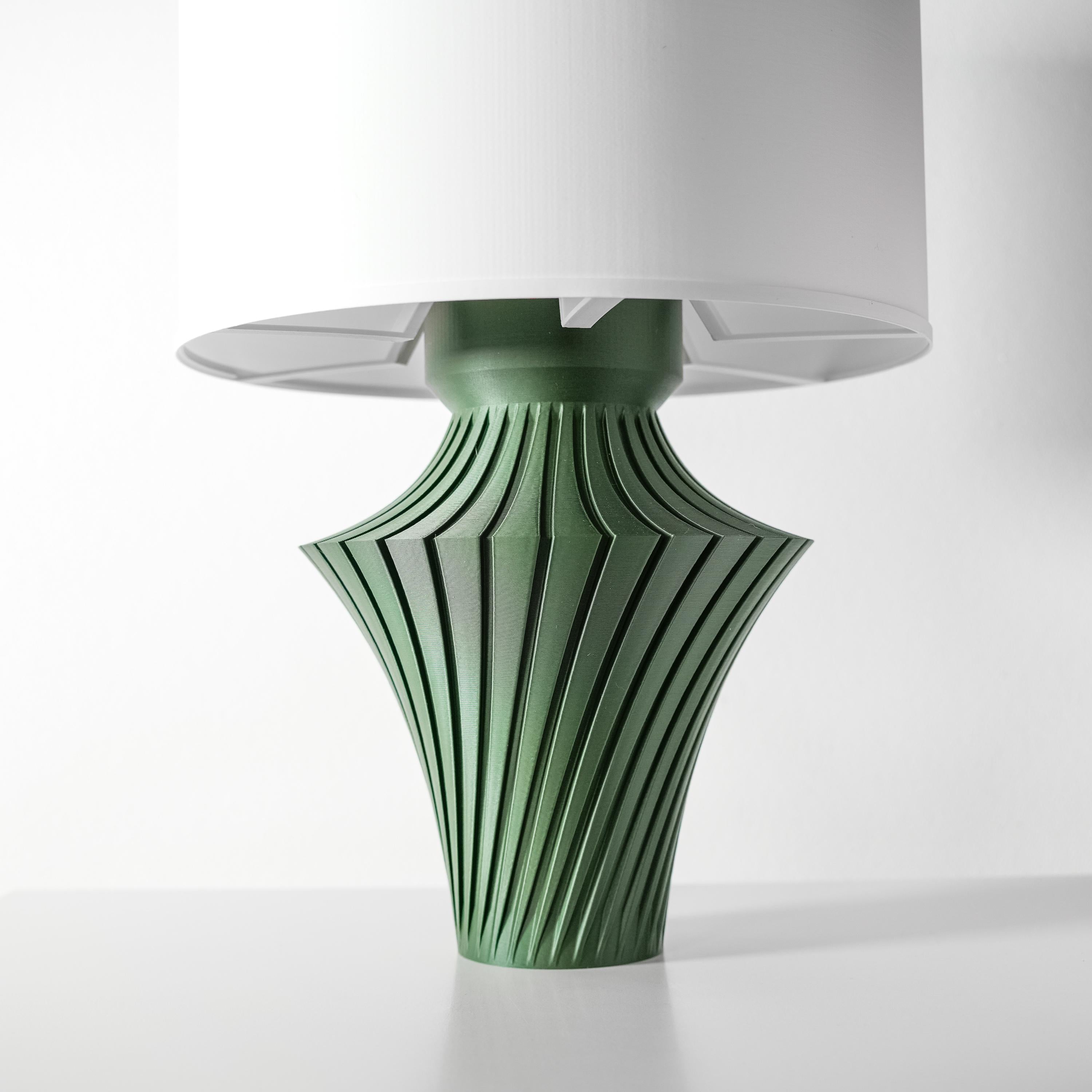 LUNU Lamp – 3D Printed Sculptural Table Lamp, Forest Green Twisted Fin Form (etsy image id: 7913118165)