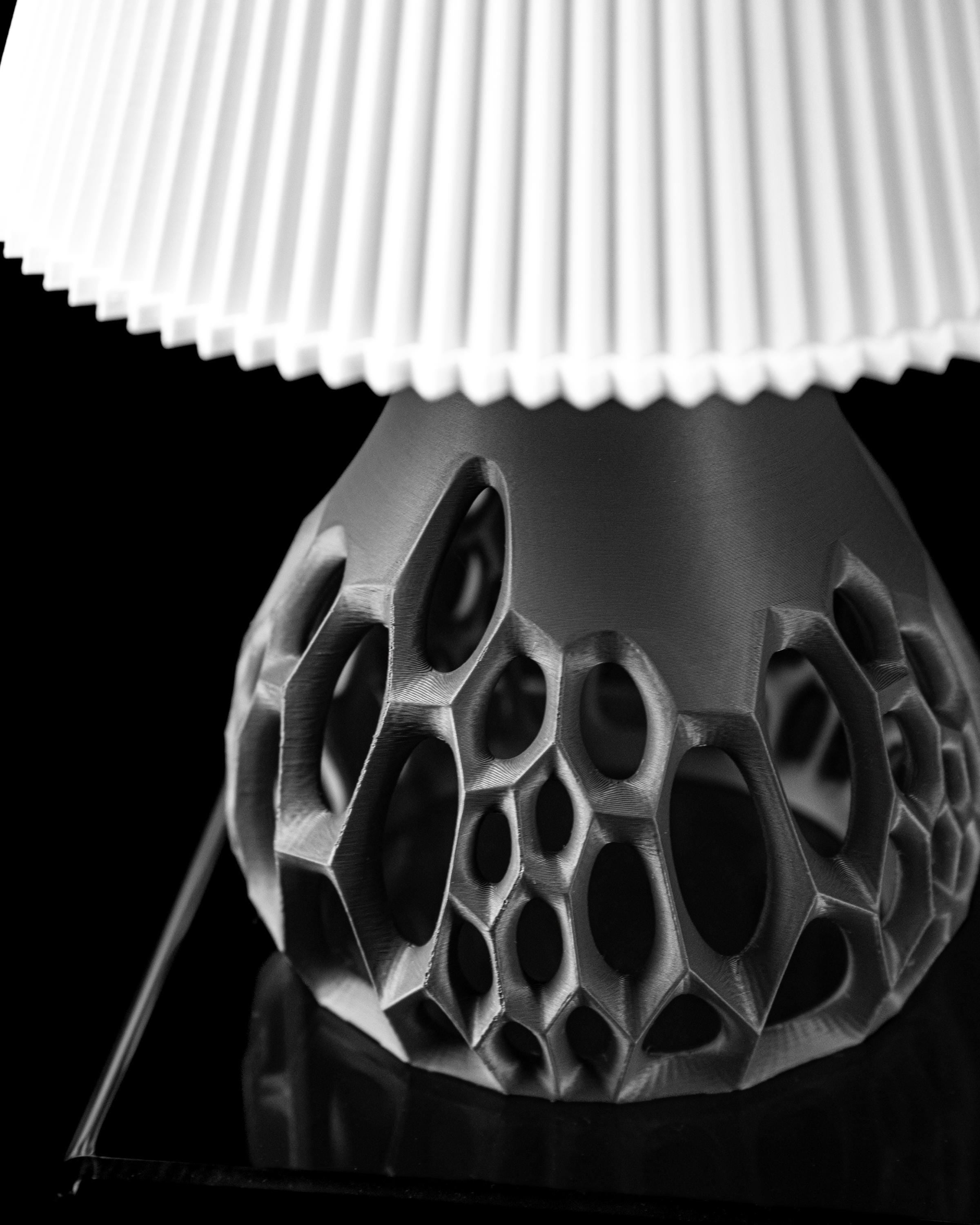 VIRUS 01 - 3D Printed Honeycomb Lattice Table Lamp – Organic Cell Structure Bedside Light (etsy image id: 7913297869)